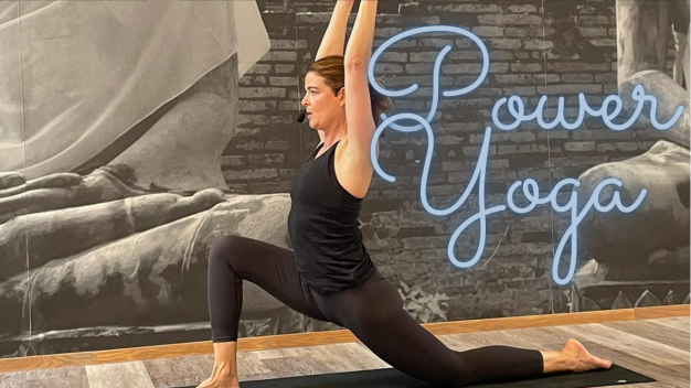 Poster van de les: POWER YOGA 3 Foto van de Exercise On Demand les: POWER YOGA 3